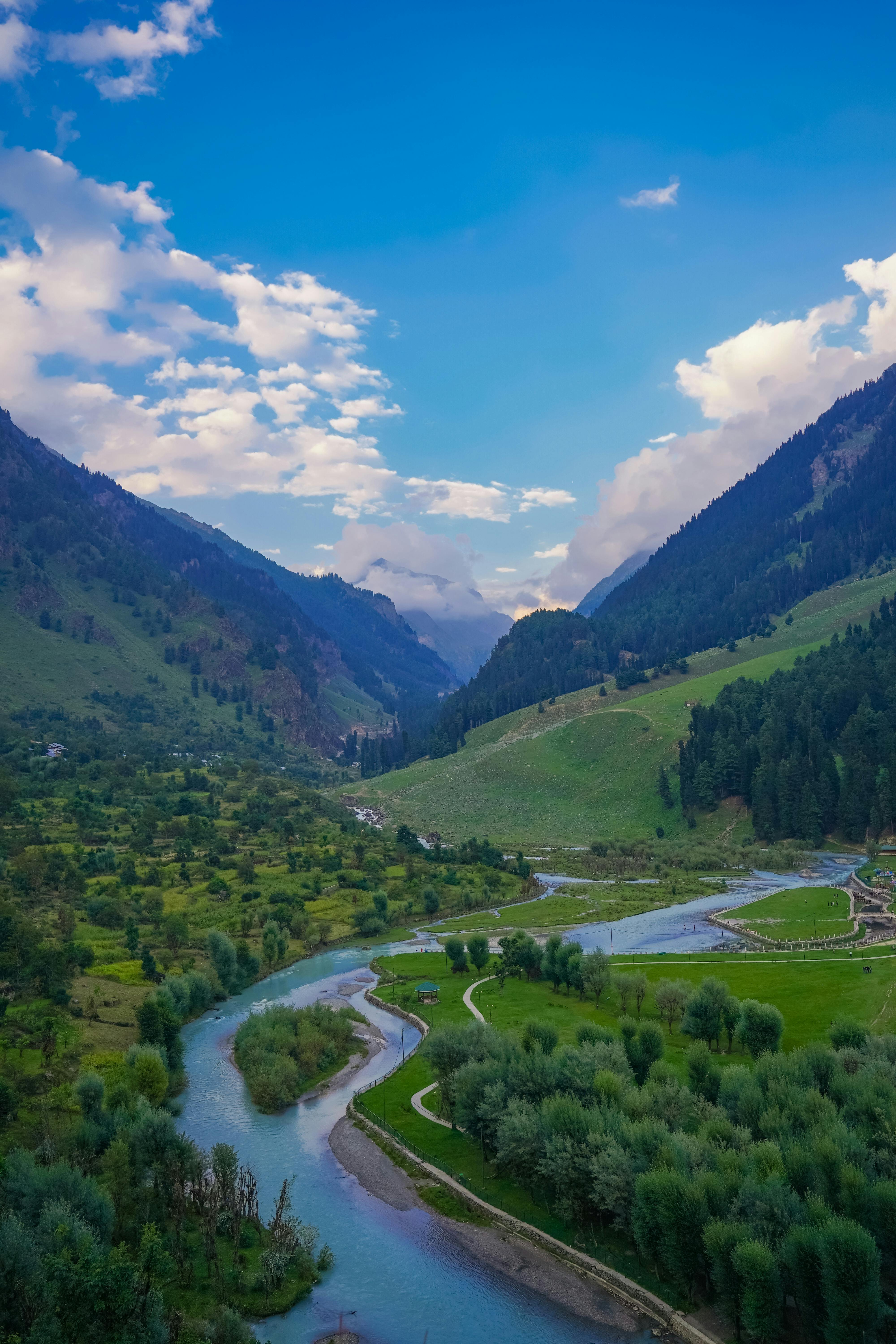 Conquering Ladakh on Two Wheels: The Ultimate Friendship Expedition