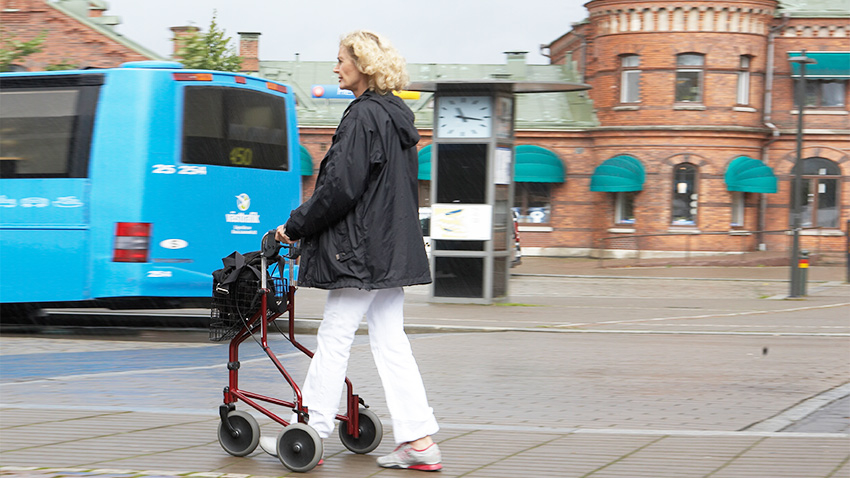 Choosing the Right Mobility Aid Walker for Your Lifestyle