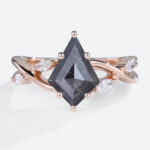 Can Women Wear Black Onyx Rings?