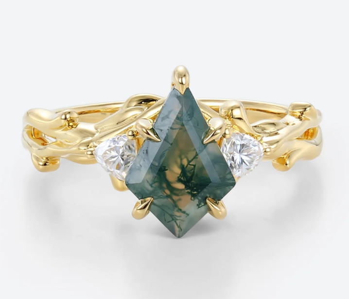 Unique Diamond Cuts That Make Your Engagement Ring Stand Out