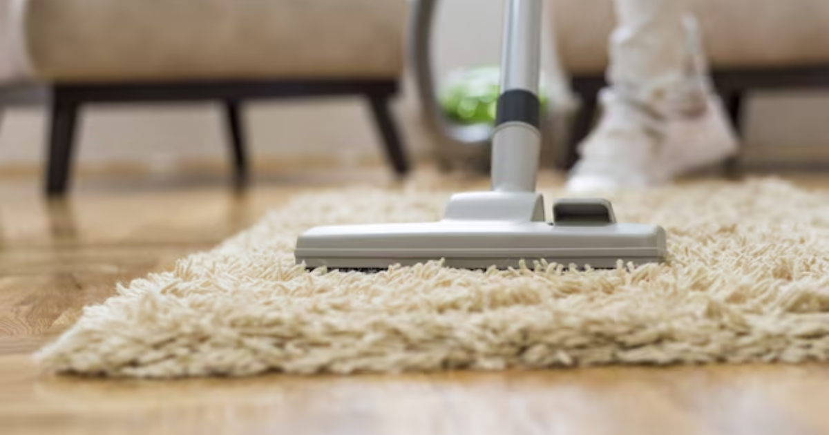 Tips To Keep Your Carpets Clean During Christmas Time