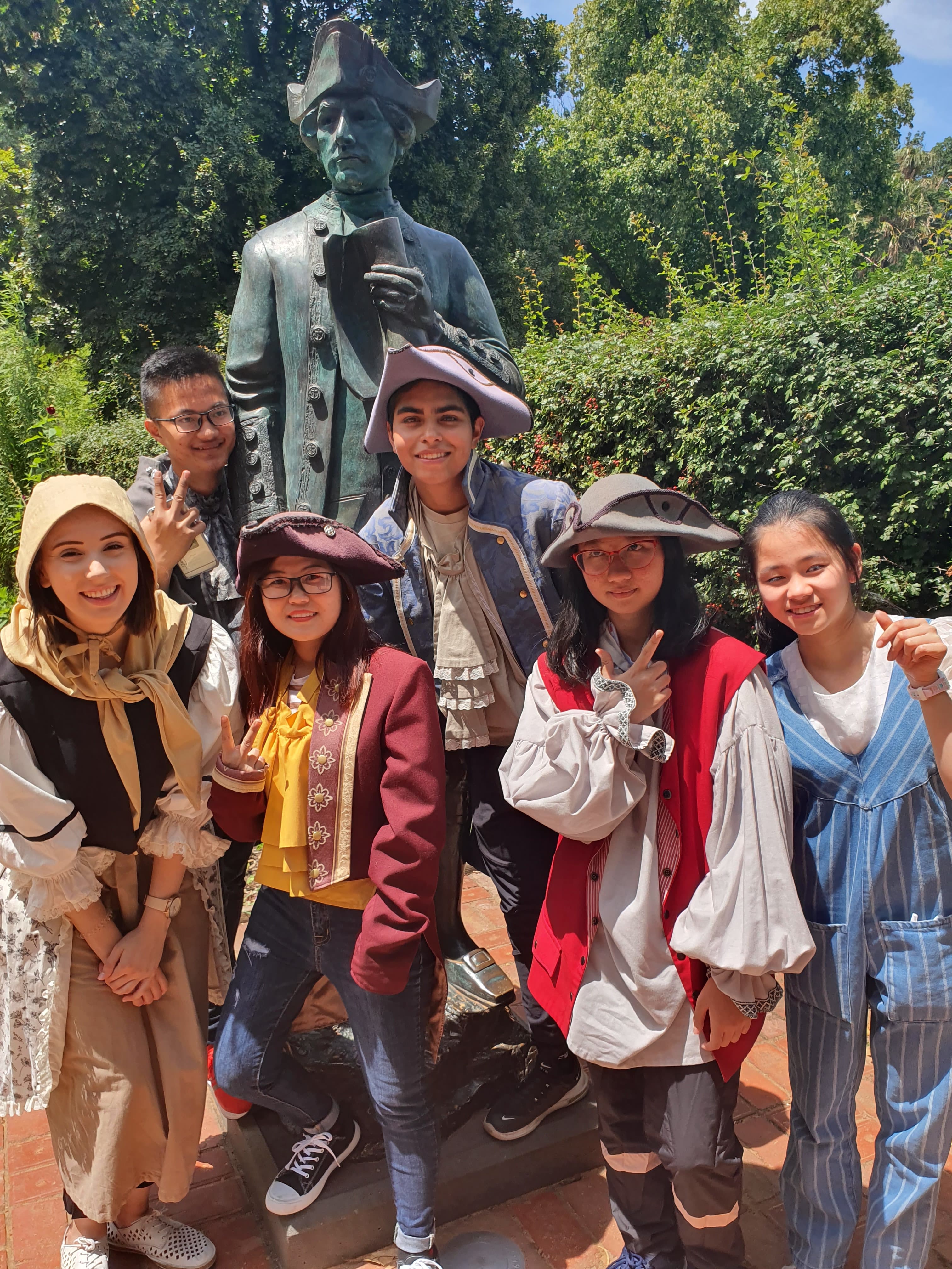 Captain Cooks' Cottage Excursion - Ozford Australia