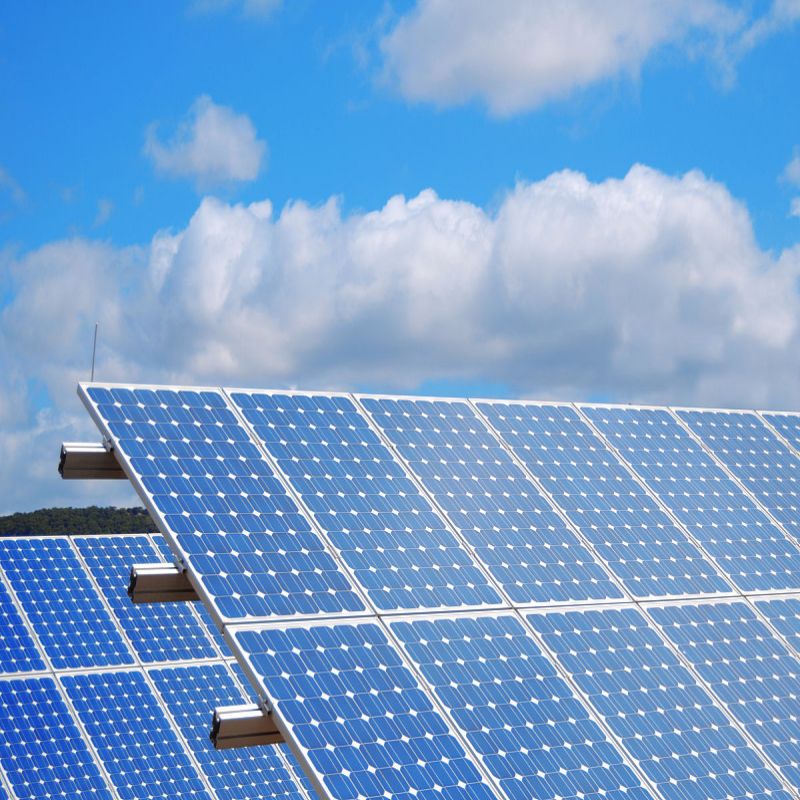 What are the raw materials for solar panels?