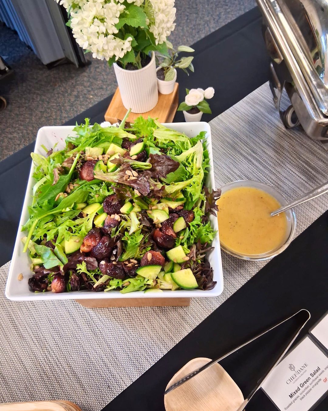 How professional catering enhances food, service, and experience?