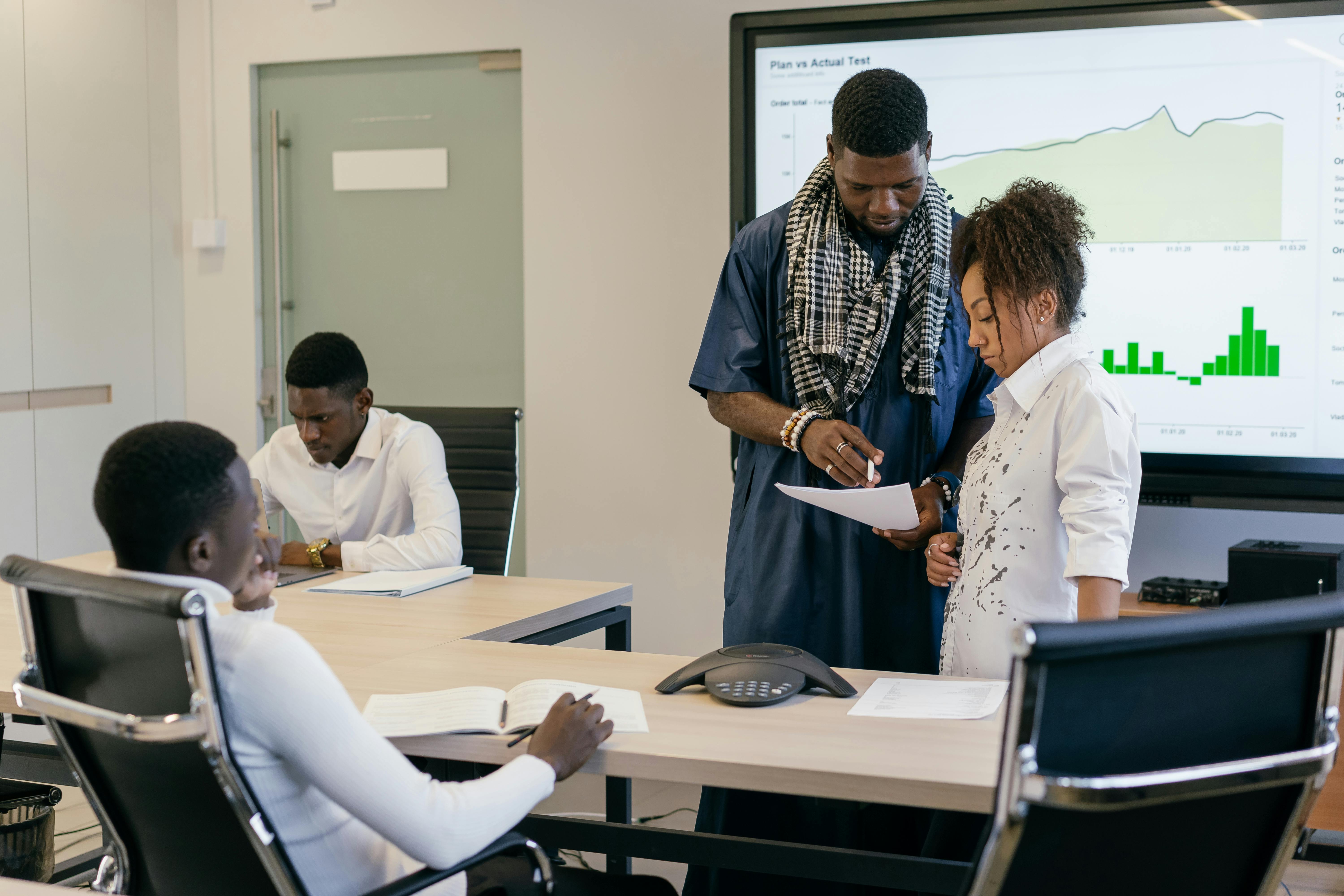 Global Clinical Data Analytics Solutions Market Overview 2024: Size, Growth Rate, and Segments