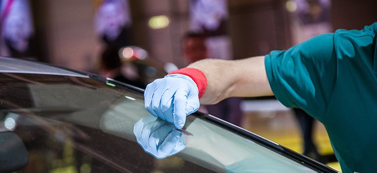 Car Windshield Replacement Cost with Insurance: What to Expect