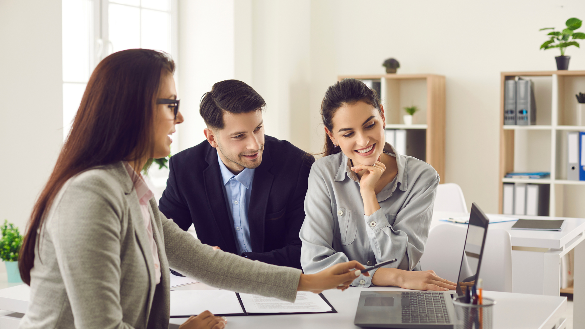 How First Choice Business Brokers Colorado Springs Simplify the Buying Process