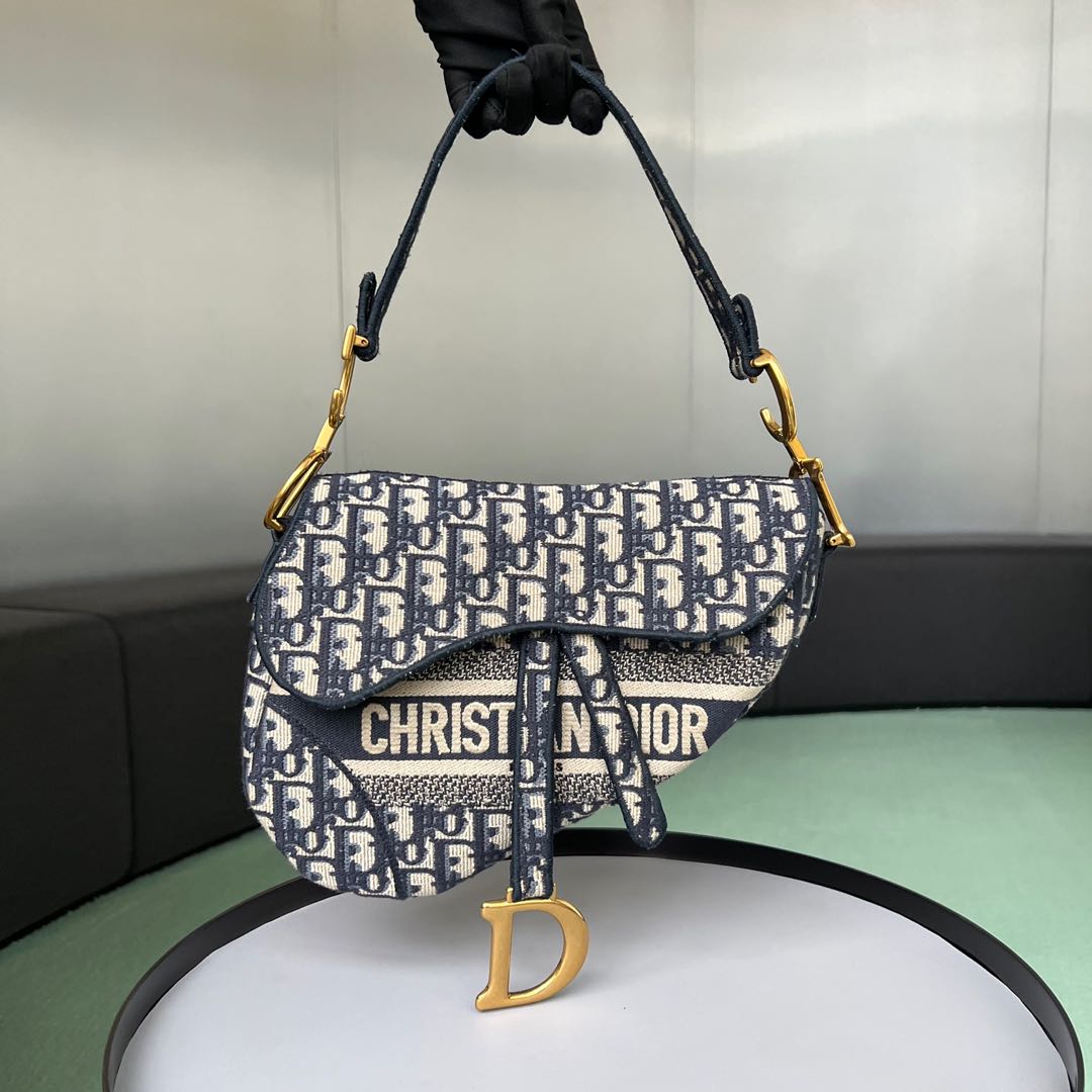 Elevate your style with the Christian Dior bag men collection