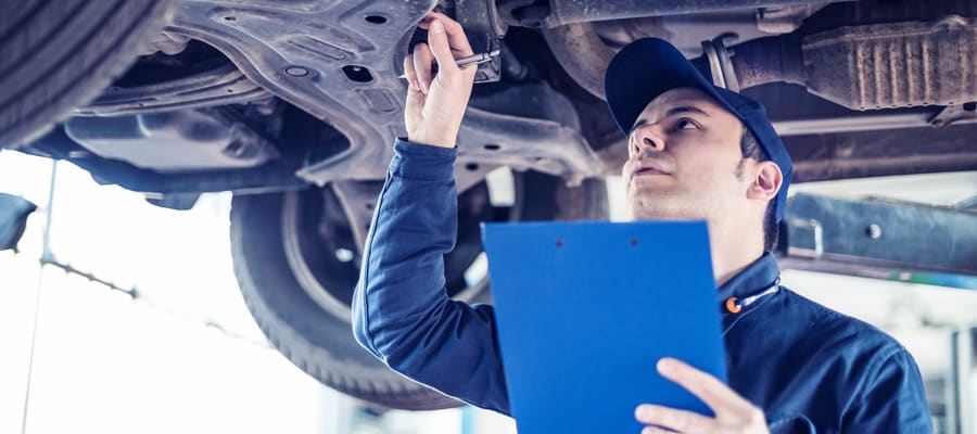 Is It Better to Use One Garage for Both MOT and Servicing or Shop Around?