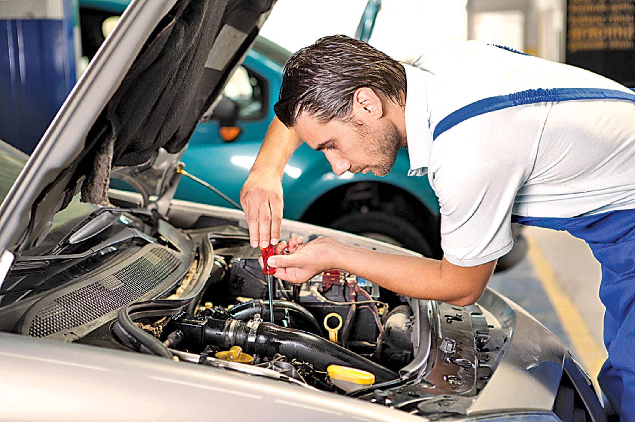 How to save Money on Car Service Without Compromising Quality