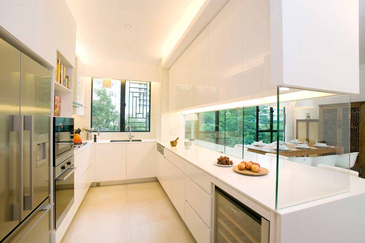 Using Glass in Kitchen Design: Smart and Stylish Choices