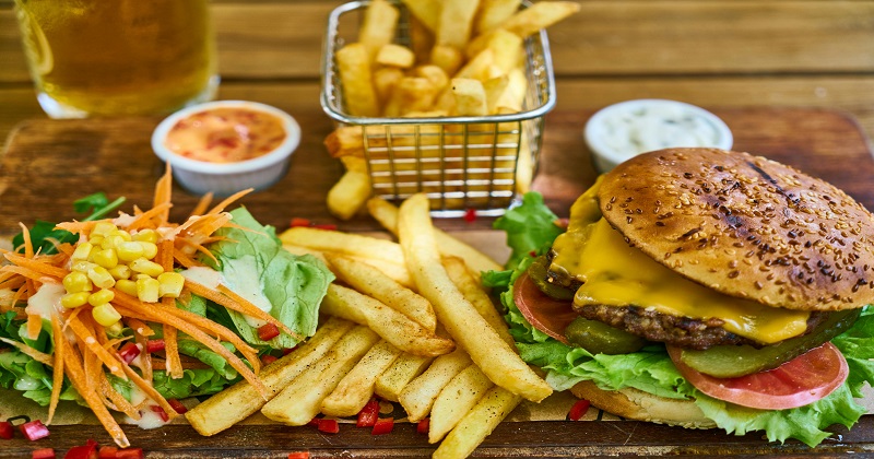 Fast Food Market Forecast 2025–2032: Size, Segmentation & Competitive Landscape