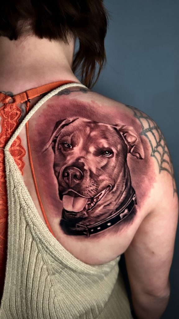 Black and Grey Tattoos vs Color Tattoos: Best Black and Grey Tattoo Ottawa