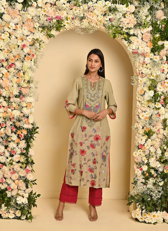 How to Store Your Cotton Kurtas to Maintain Their Shape