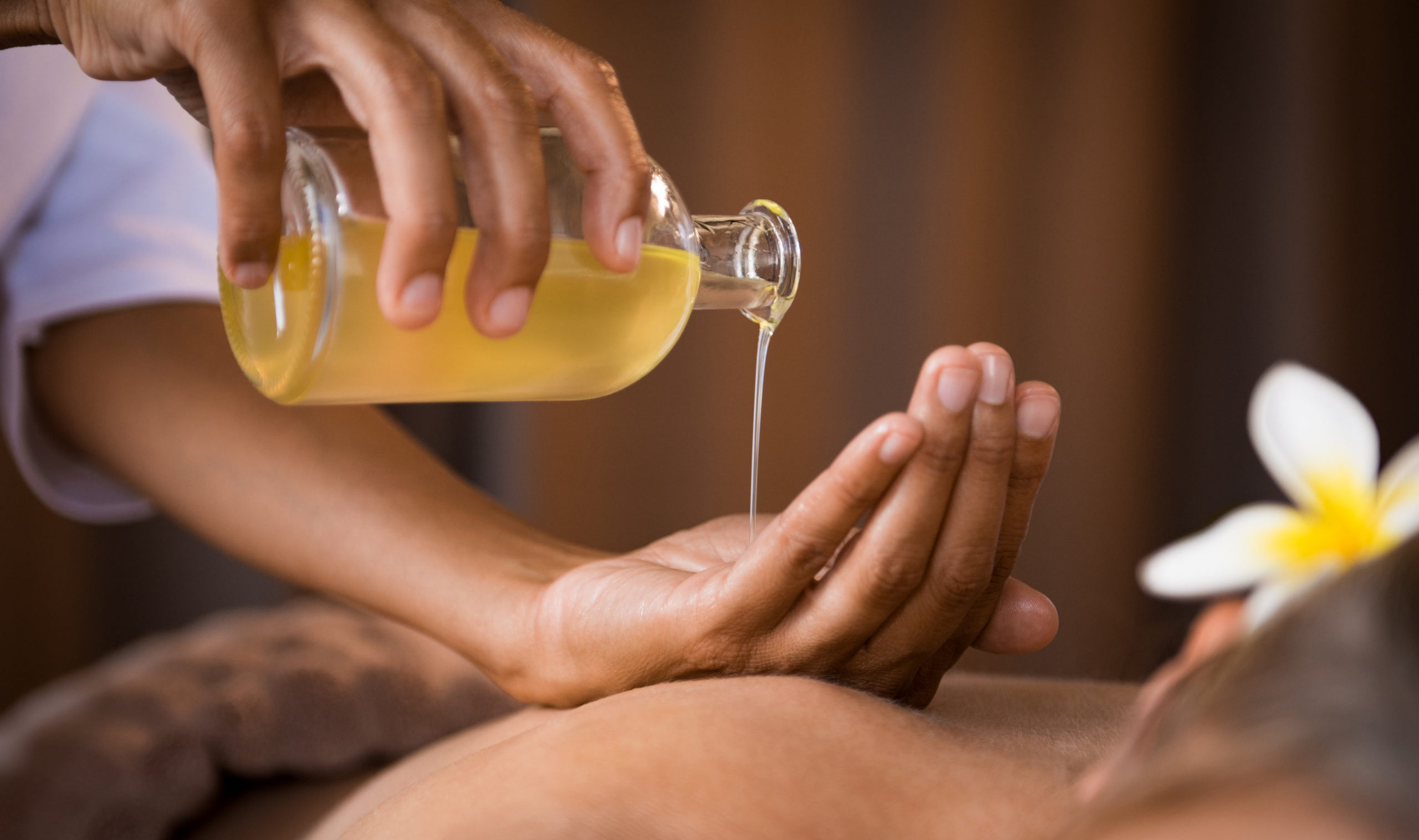 How Aromatic Oil Massage Can Boost Your Immune System?