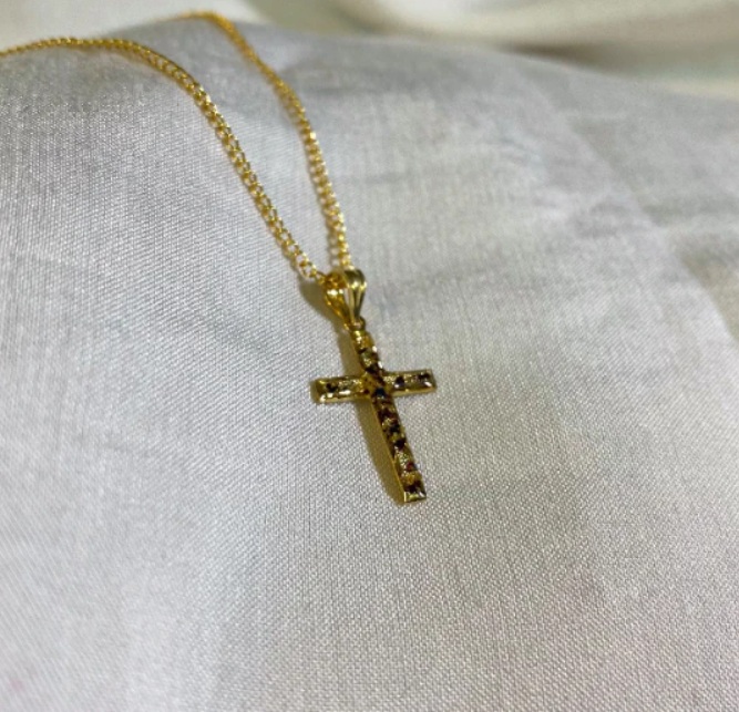 Memorial Necklaces – Transforming Sorrow into Remembrance