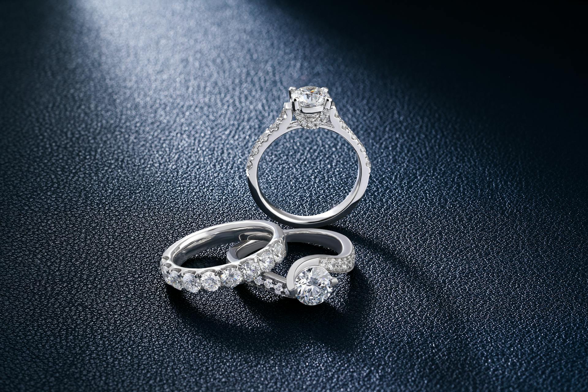 Lab Grown Diamond Rings - A Completely Guide