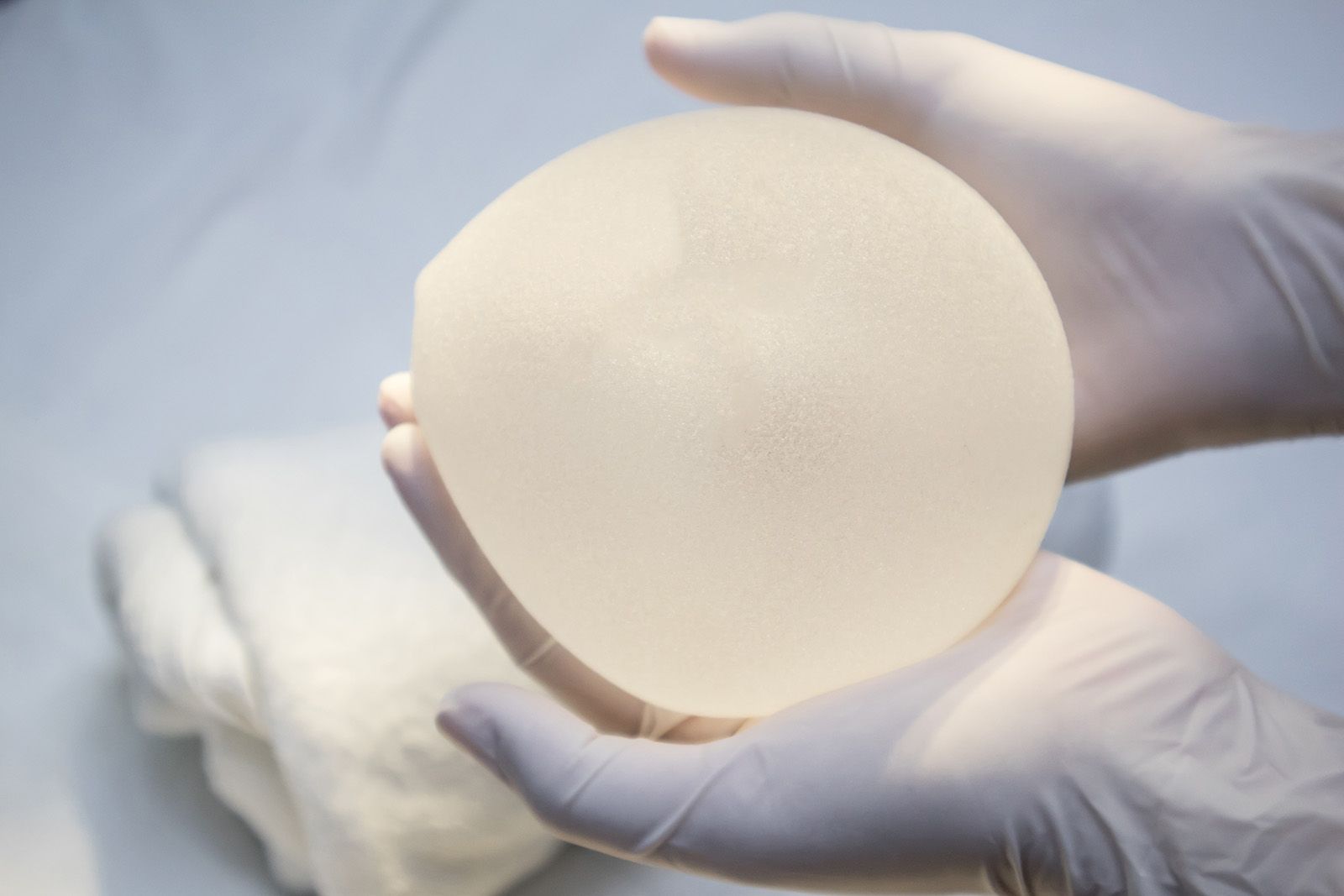 Breast Implants Market Set for Significant Growth Amid Rising Aesthetic - 2025