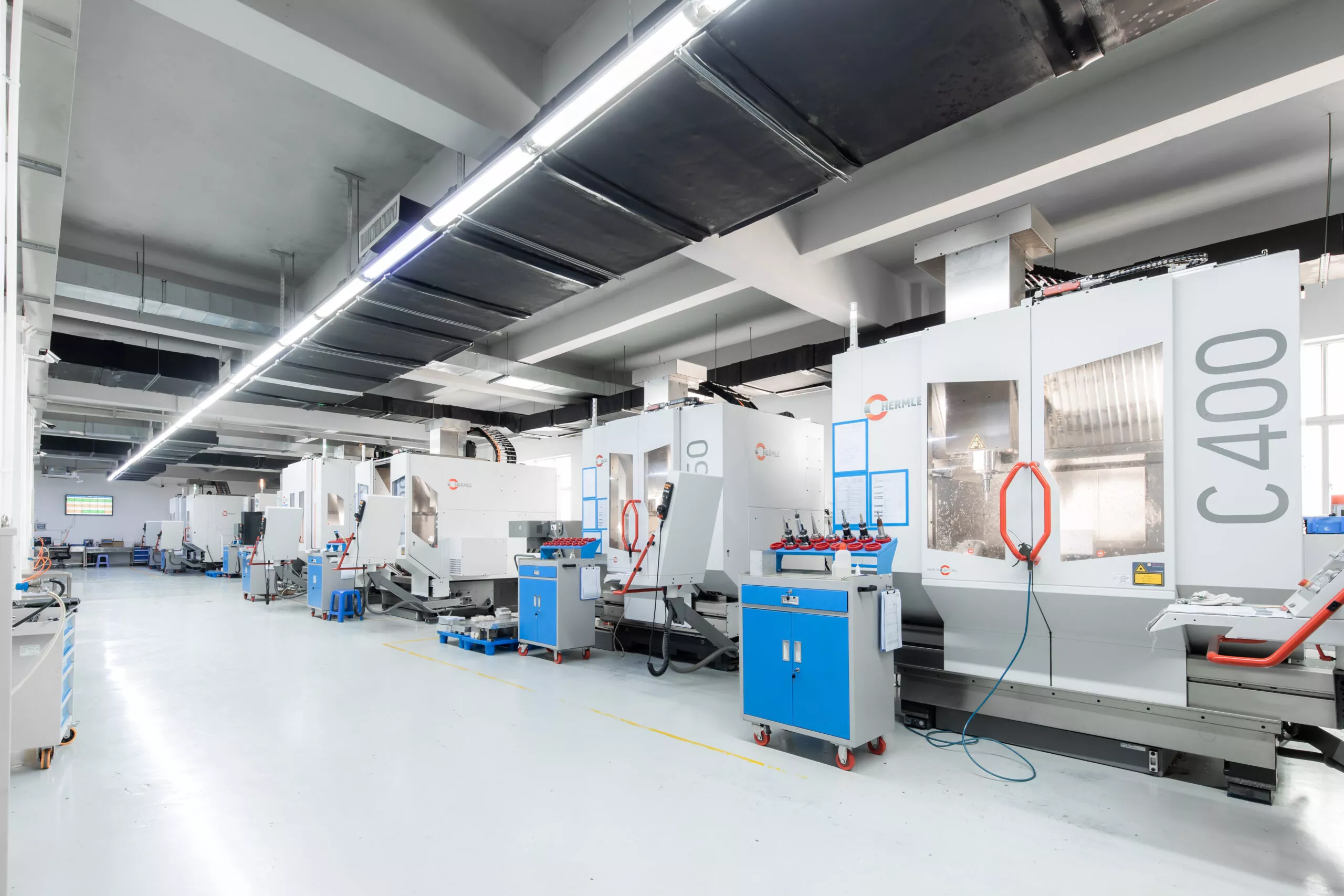 Maximize Efficiency and Accuracy with Cutting-Edge CNC Machining Services!