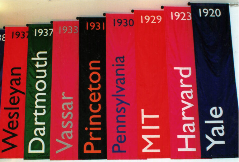 Store Front Banners - The First Impression That Sells