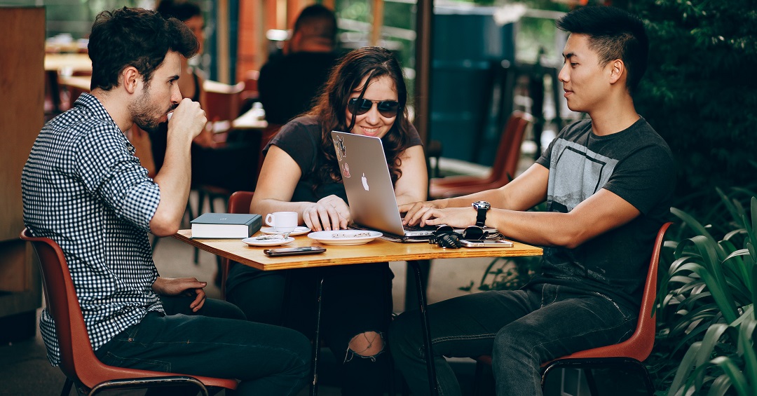 9 Tips to Better Explain Your Online Job to Your Parents