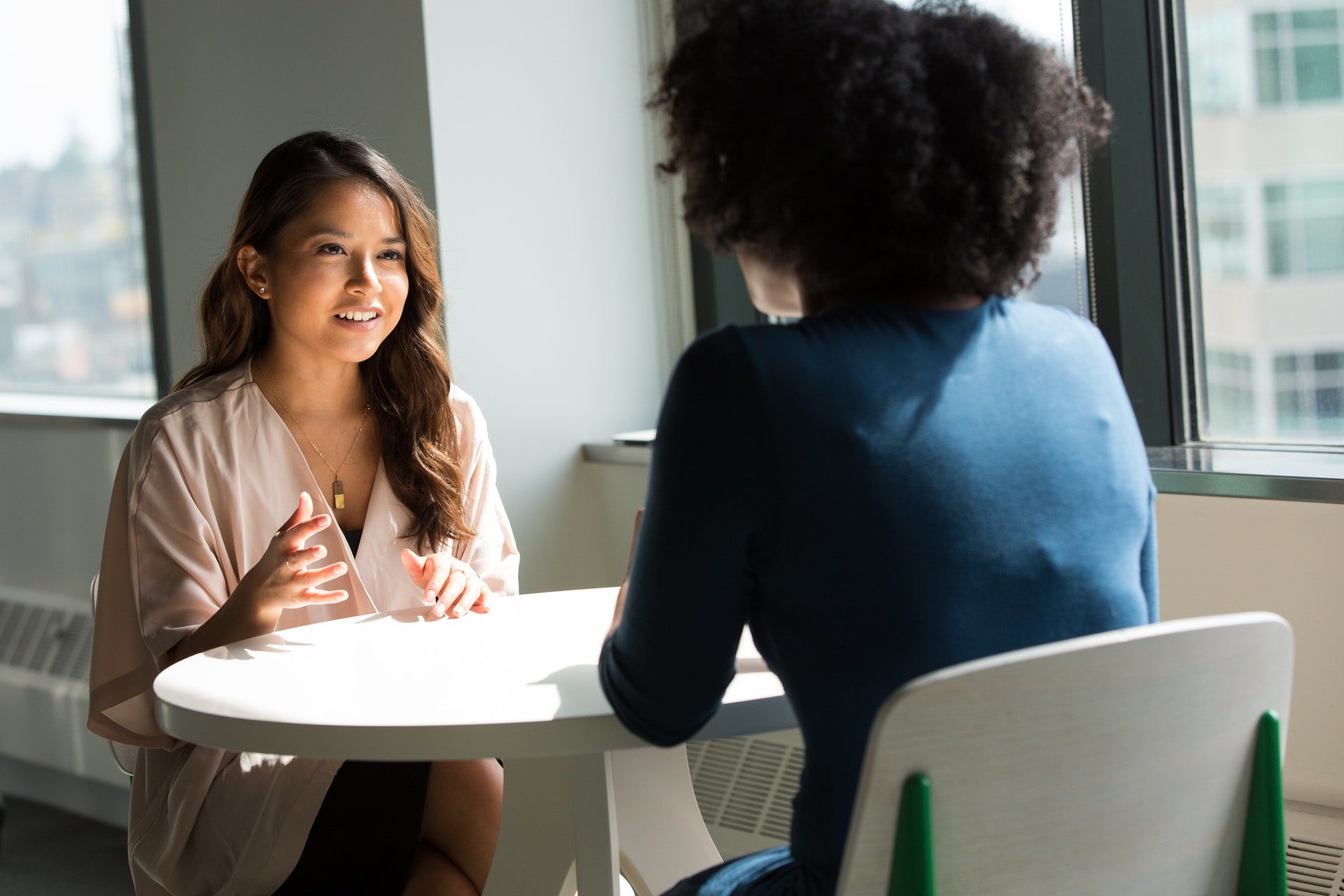 How to Pick the Right Virtual Assistant and Reduce Hiring Risk – Remote Workmate