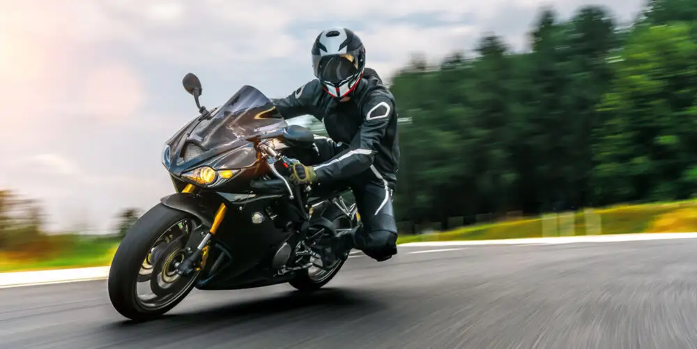 Why Every Rider Needs a Reliable Motorcycle Jacket