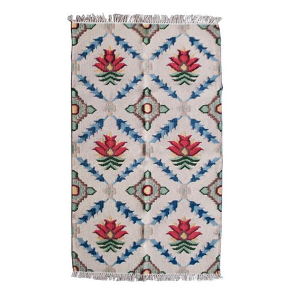 Purchase best Rugs Online in India