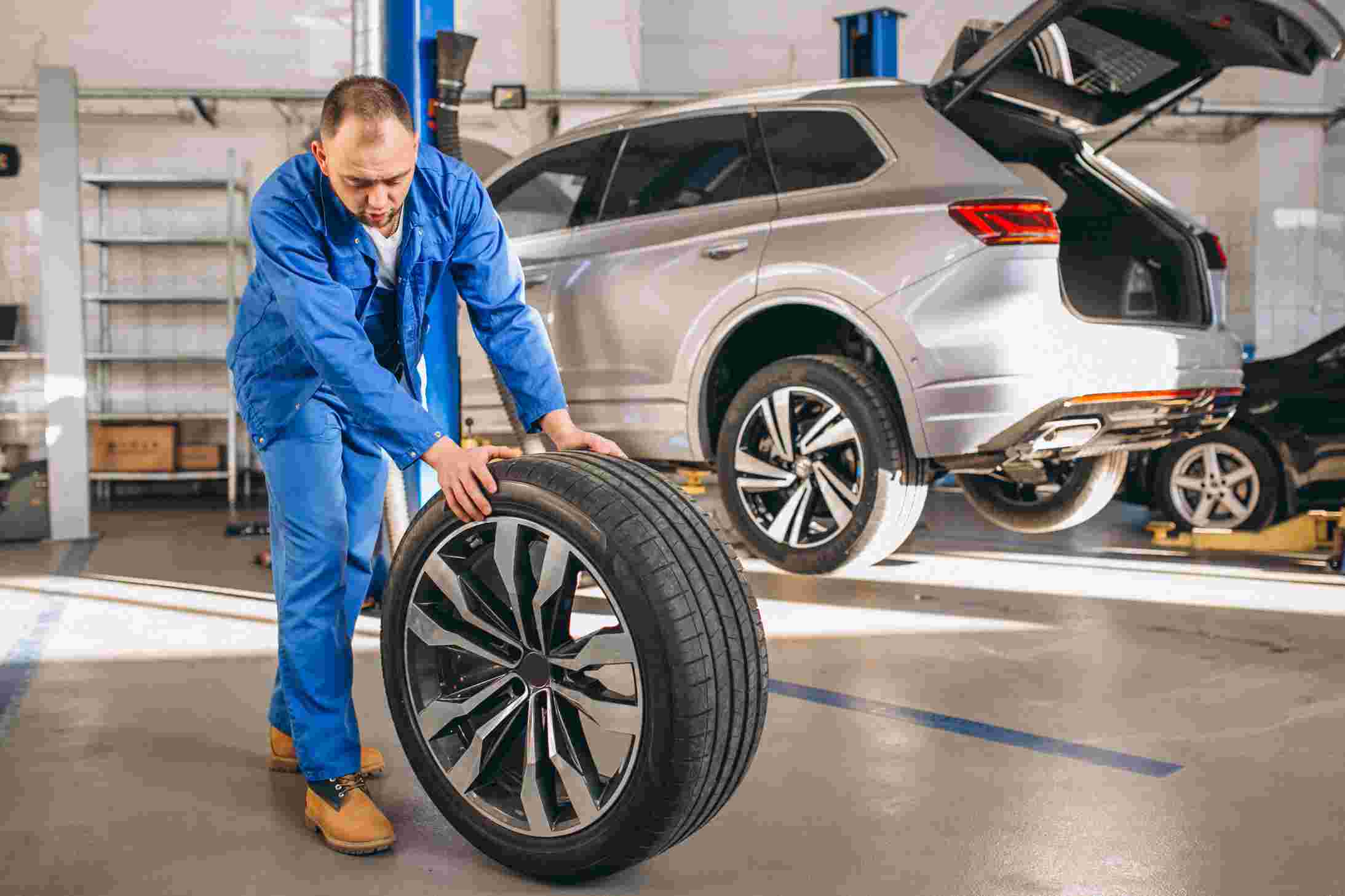 Stay Rolling Anytime, Anywhere with 24/7 Kingdom Mobile Tire in Orlando