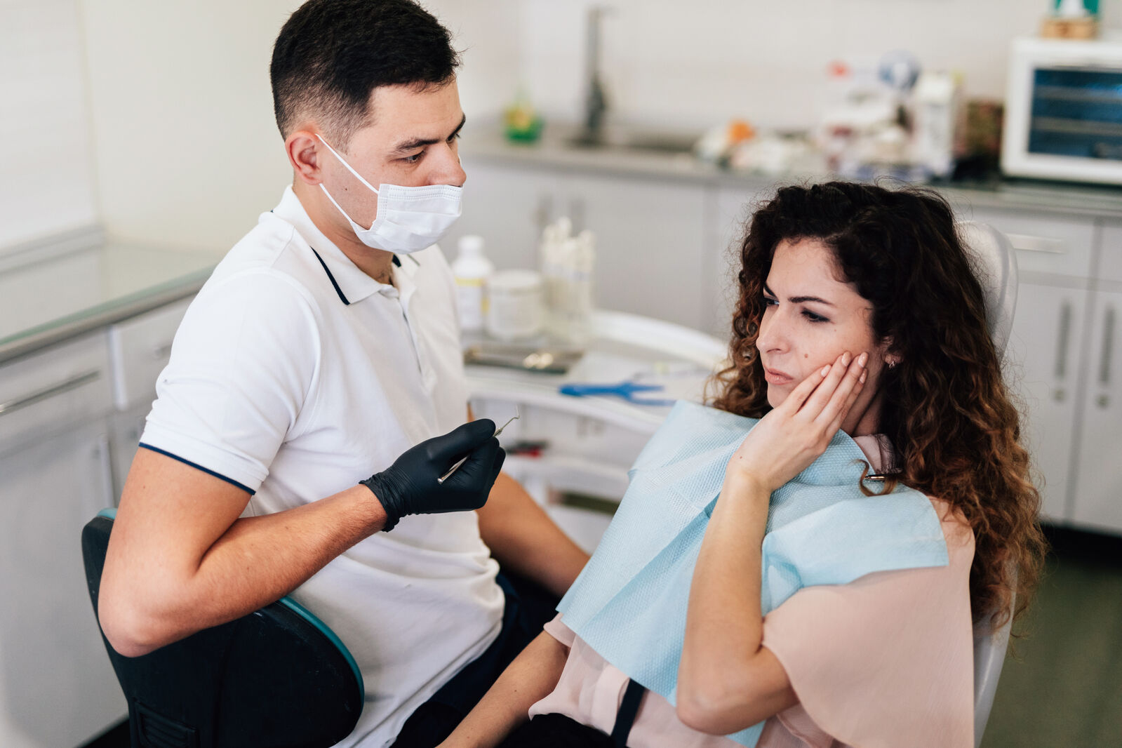 Why Do My Teeth Hurt When I Eat or Drink?