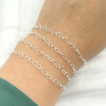 The Ultimate Guide to Silver Chains: Elegance, Quality, and Style