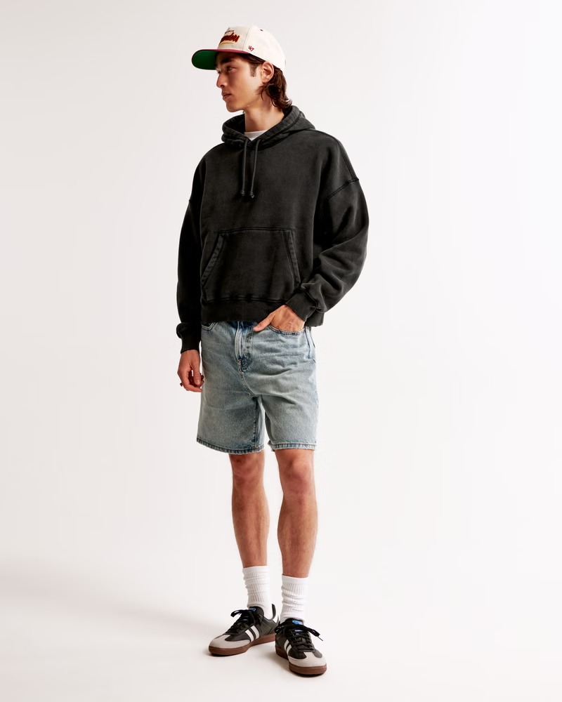 Comfort Meets Style: The Modern Casual Look
