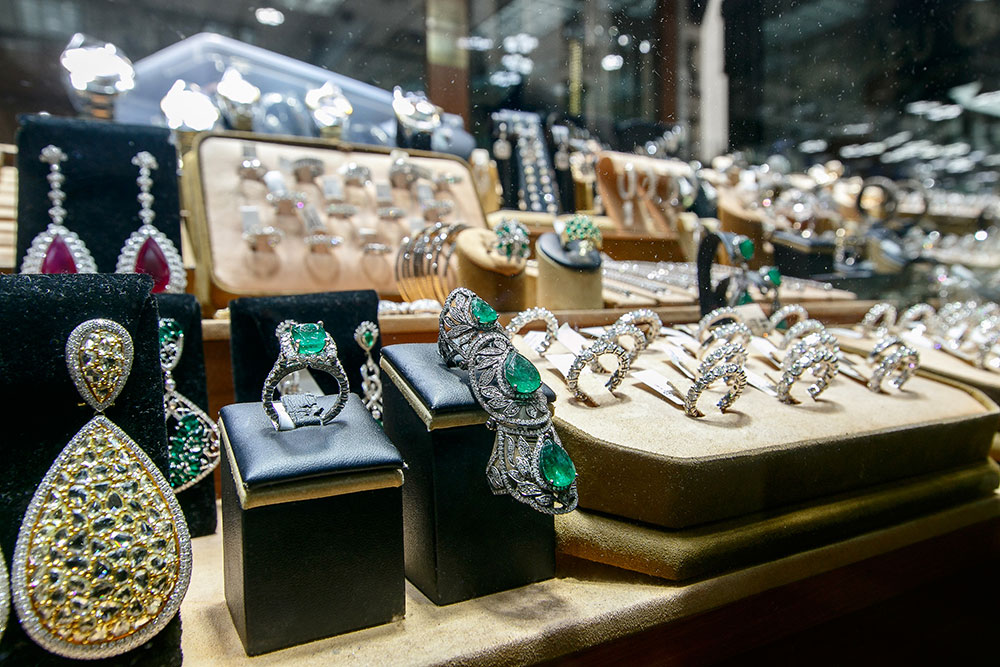 Explore Wedding Rings & Bands at San Antonio Jewelers