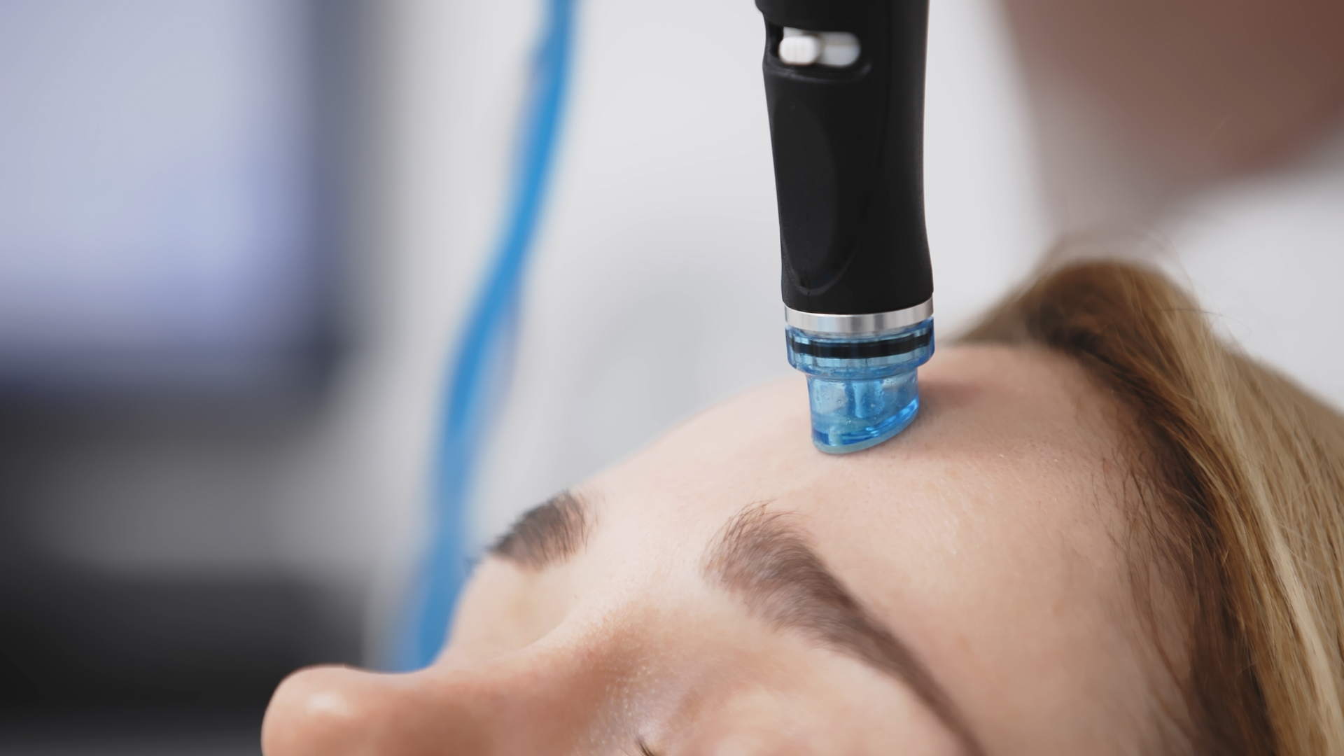 البوتوكس لعكس علامات الشيخوخة المبكرة