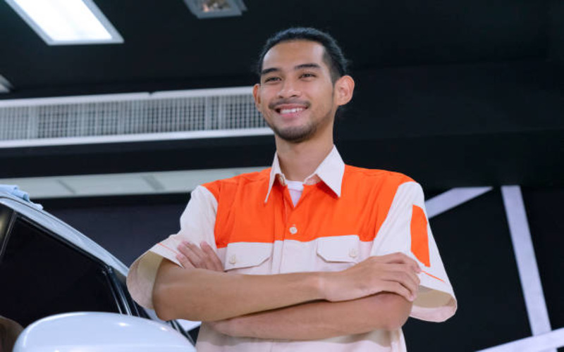 Tips for Picking the Right Colors for Drivers Uniforms