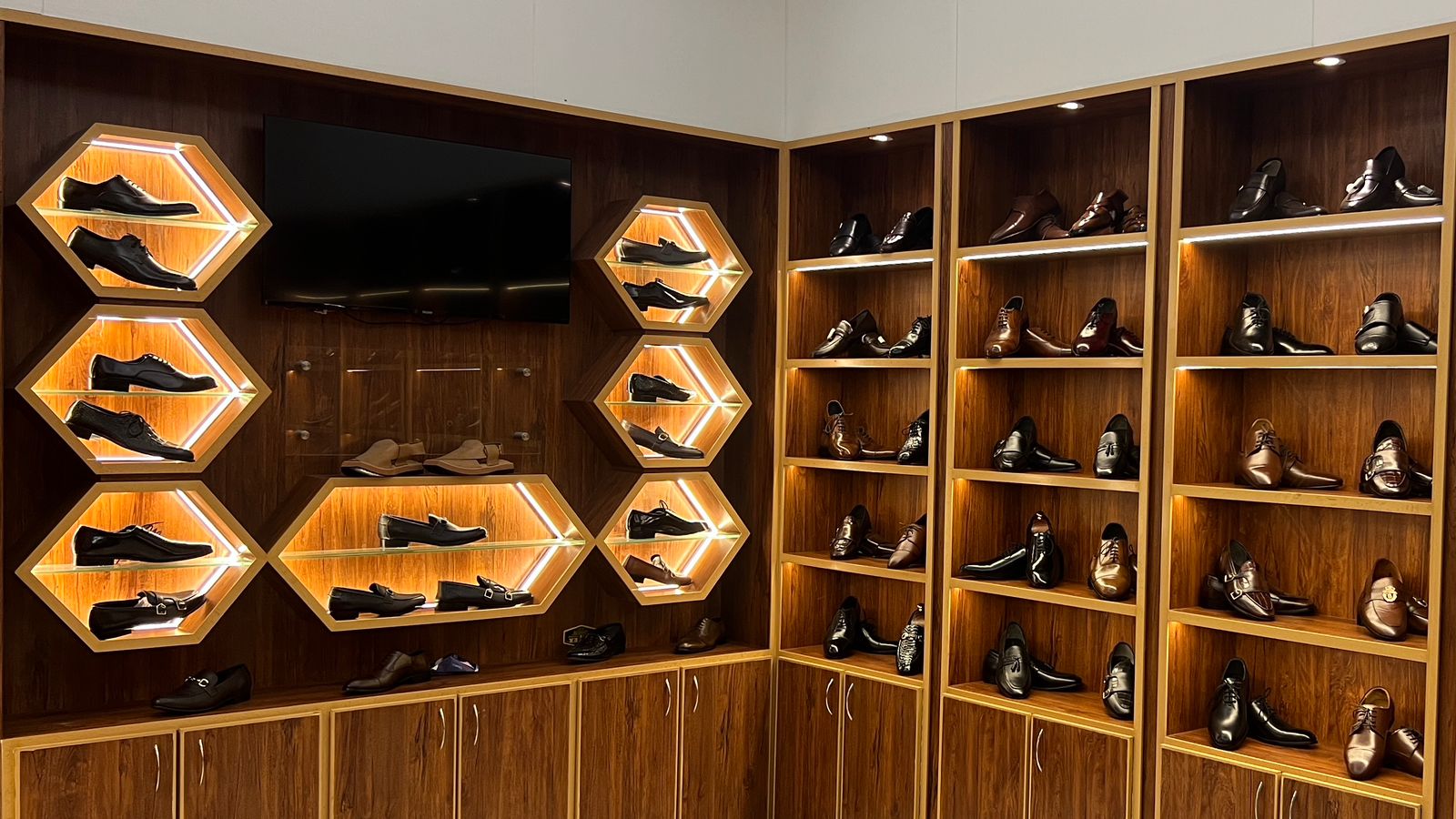 From Boardroom to Ballroom: Elevate Your Style with Formal Shoes