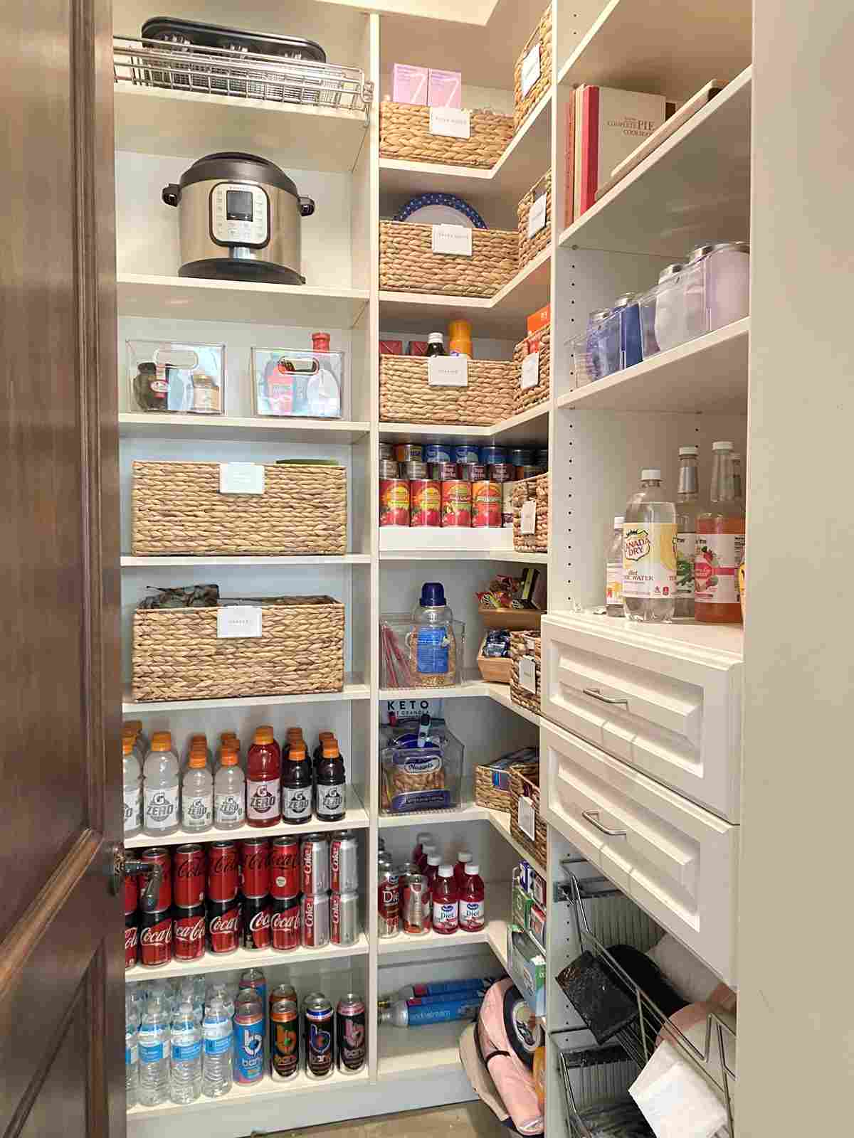 What Type of Shelving is Best for a Pantry: Your Top Choices