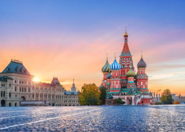 Russia in Winter: Best Activities and Festive Experiences