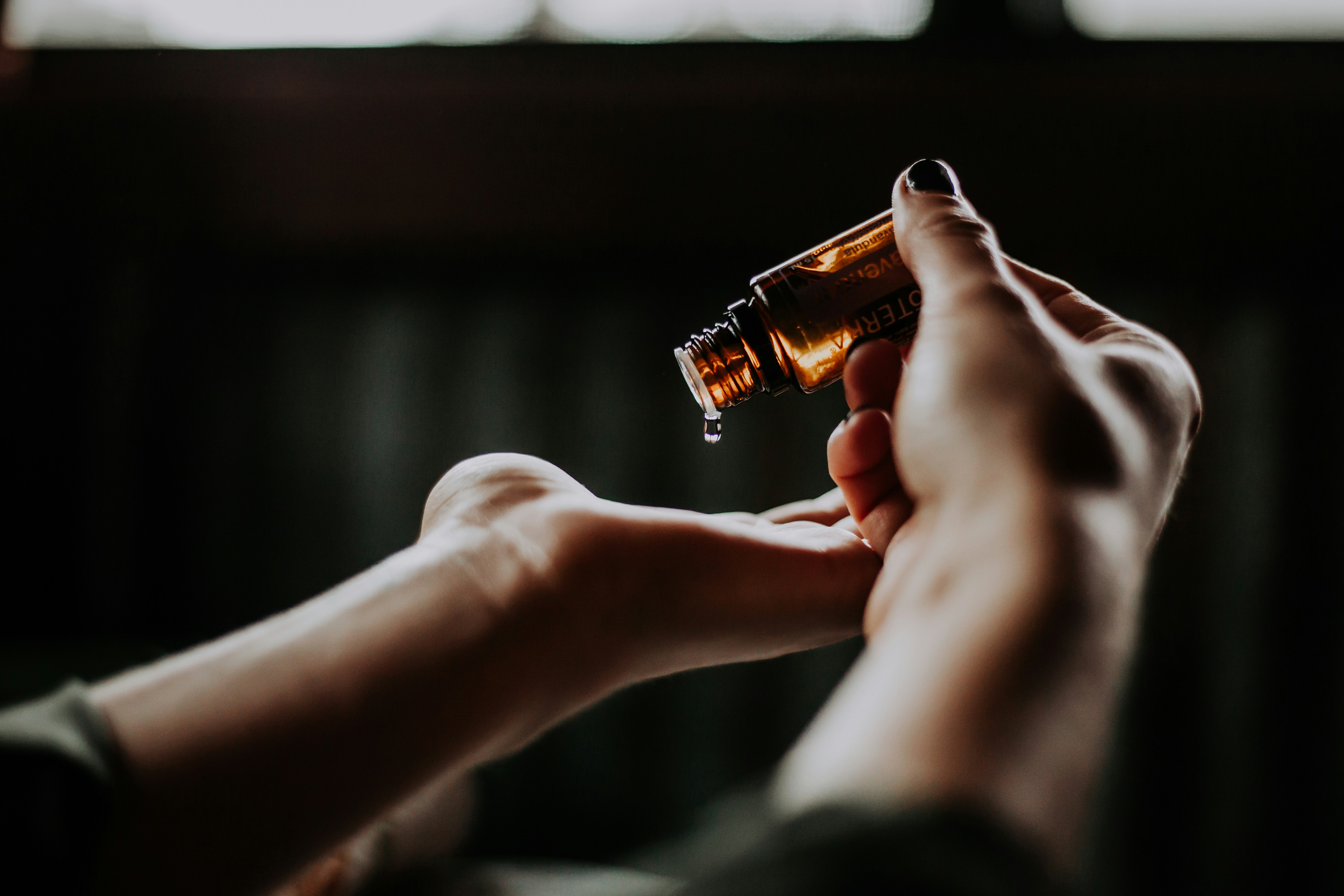 The Science of Niacinamide: Why This Multitasking Ingredient Is Essential for a Calm, Clear, and Resilient Skin Barrier