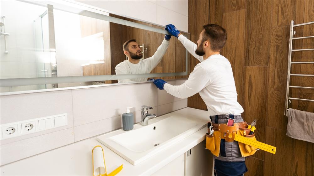 Pre-Installation Guidelines for the Perfect Bathroom Mirror Placement