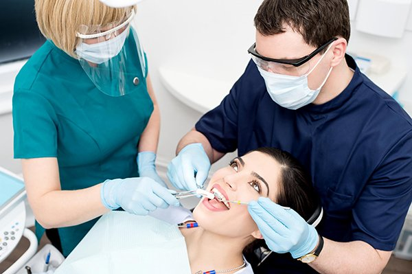 Why Teeth Whitening Is More Than Just a Cosmetic Treatment