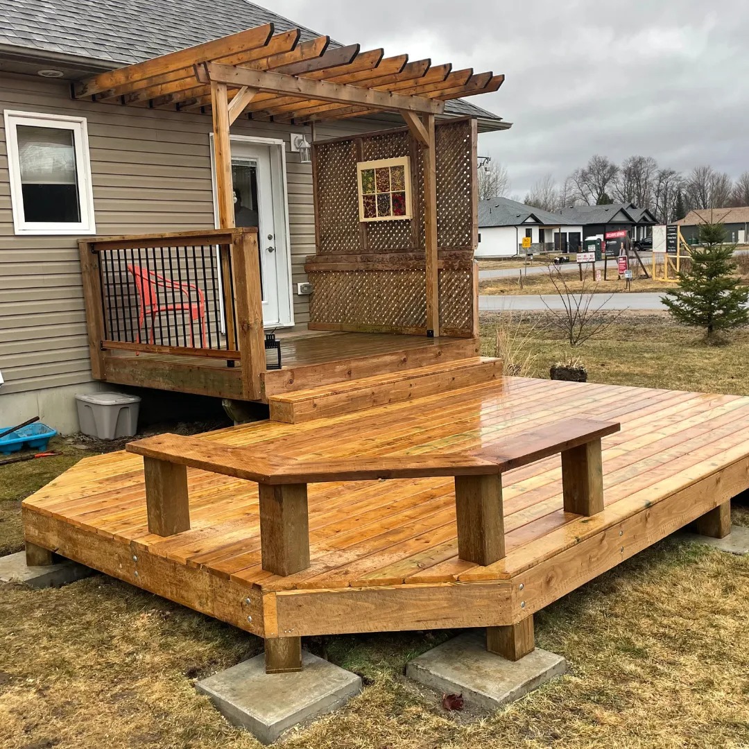 Top Deck Builders Near Me: Country Contracting and Construction – Haliburton's Trusted Choice