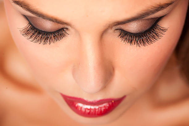 How to Make False Eyelashes Look More Natural