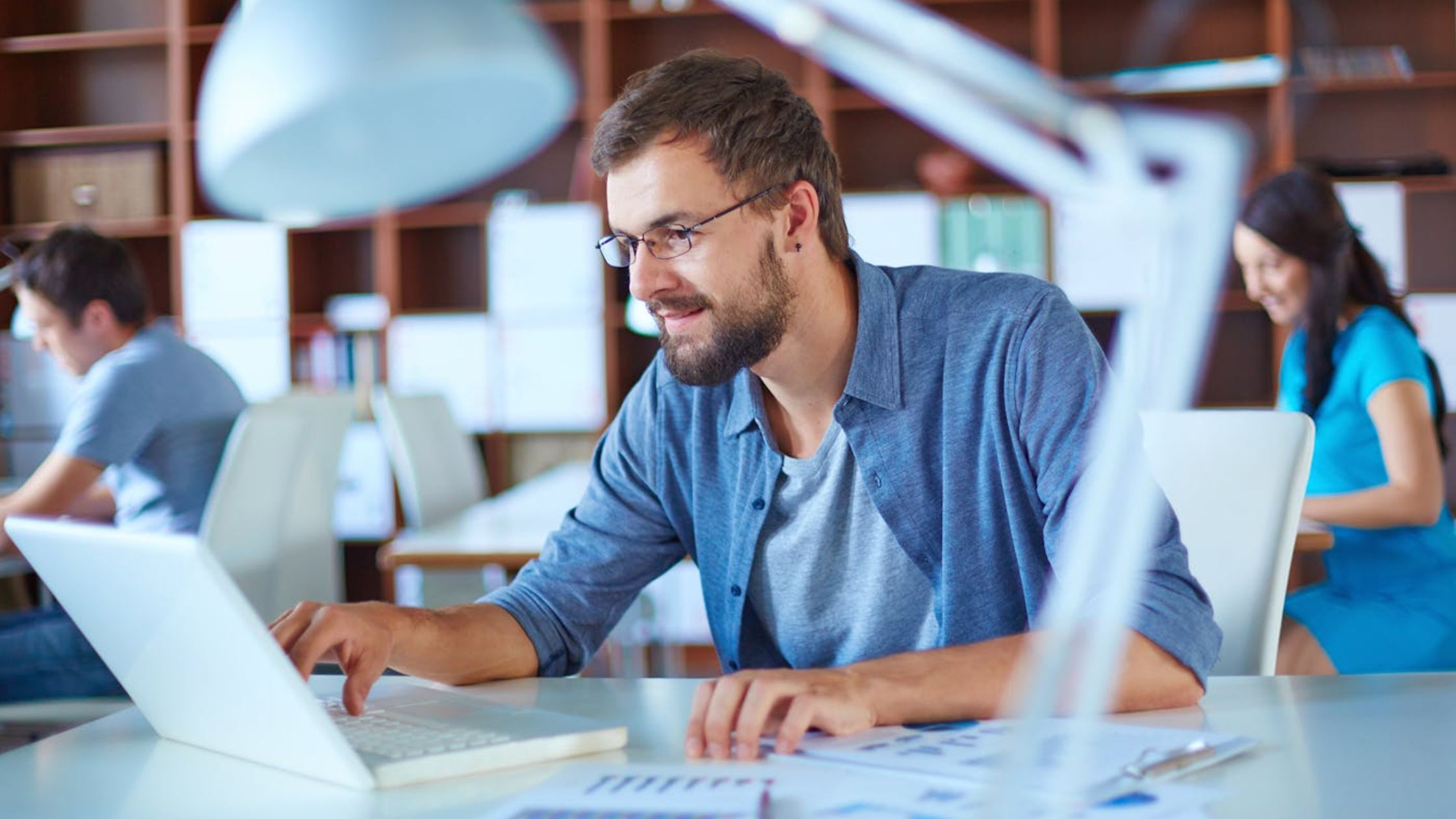 Automating Finances with an Automatic Invoice Generator Tool