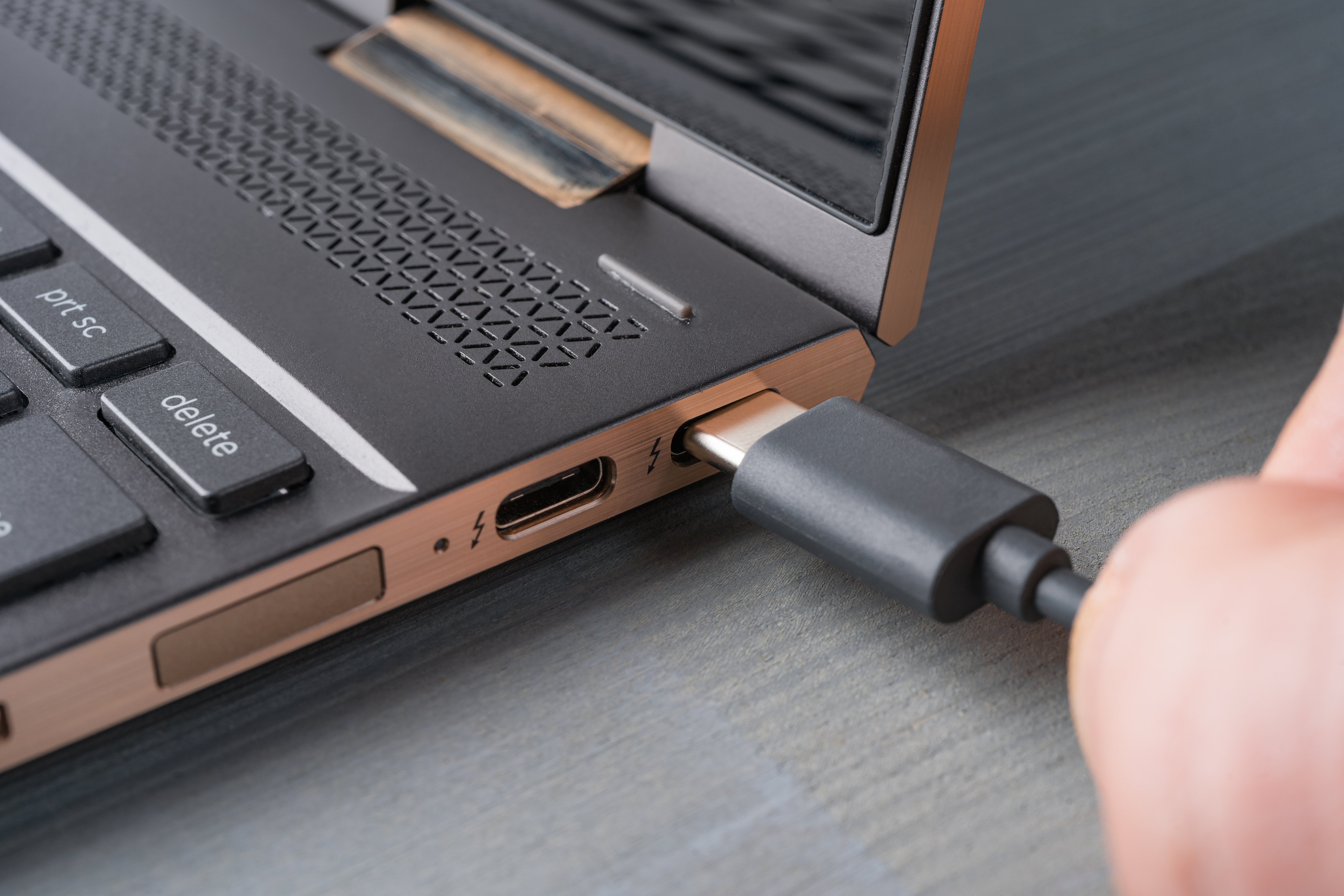 Why Thunderbolt Ports Make Laptops Faster: A Complete Breakdown