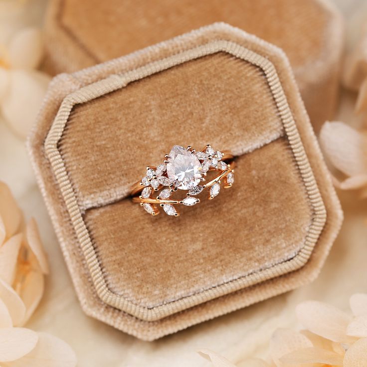 2025 Top Trending Engagement Rings Recommendation