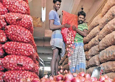 168 kg of onions evasion charges two arrested, CCTV footage caught the culprit