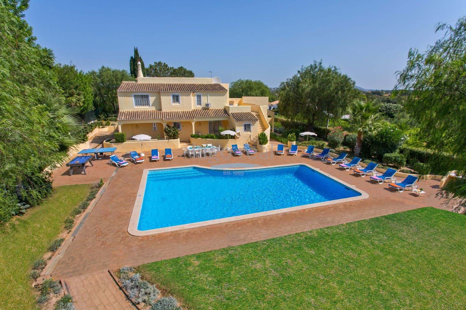 Exploring the Algarve Property Market with Prime Location for Investment