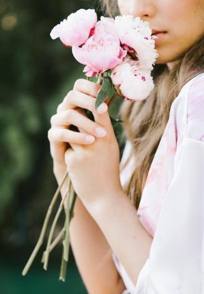 Robes for Brides are Designed to Help a Bride Look Stunning and Perfect!