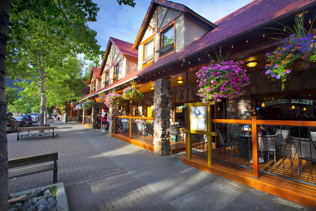 Places To Look For a Group Bookings - Lakeside Chophouse